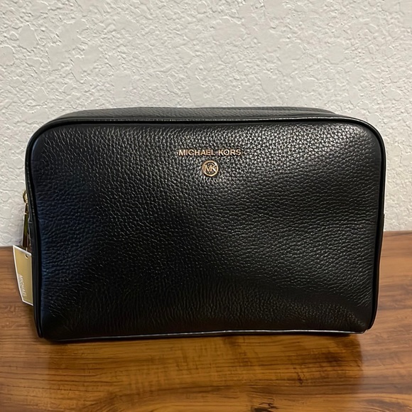 Michael Kors Jet Set Charm Large Leather Zip Travel Pouch - Picture 2 of 9